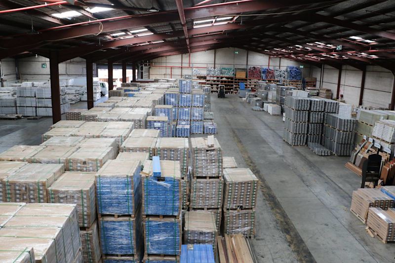 PREMIUM AC4 LAMINATE FLOOR 12MM / CLICK &LOCK / HDF SALE FRM$18/M2PLUS63439478964738113