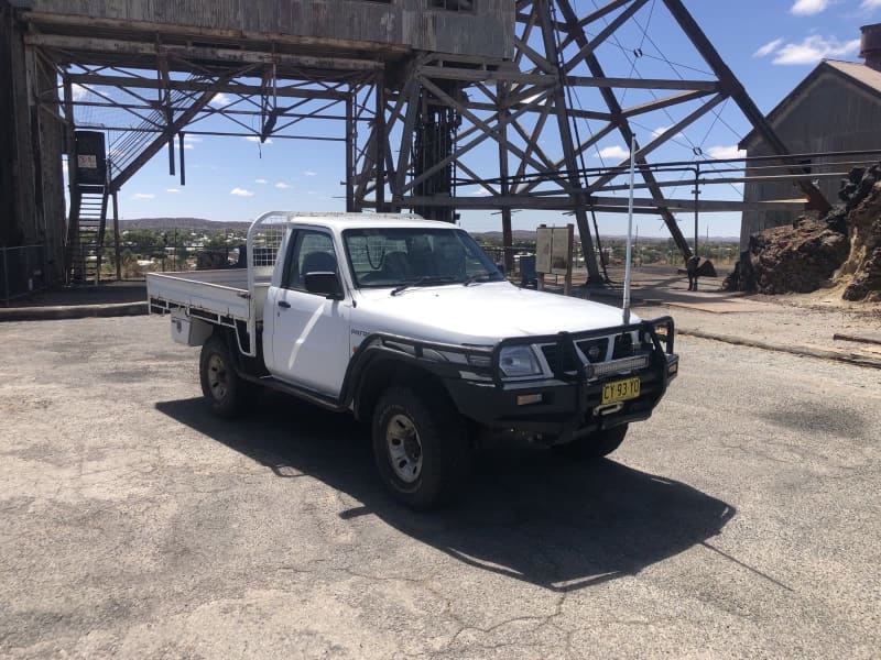 2001 nissan patrol ute