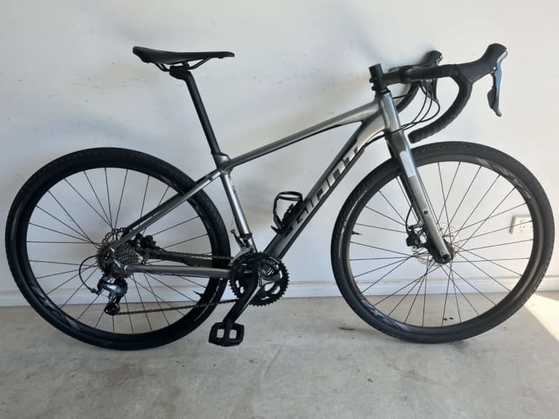 giant toughroad slr 1 2019