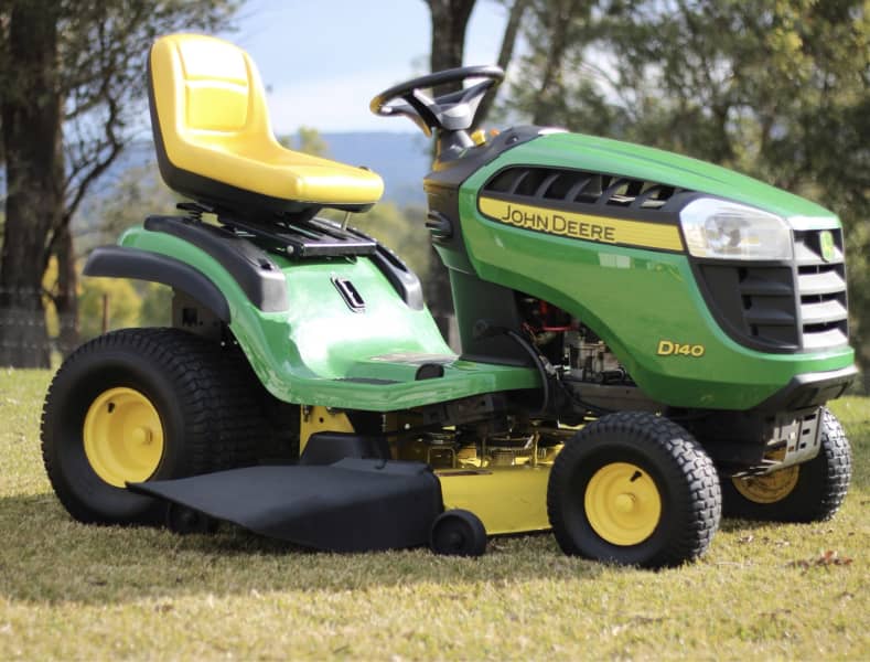 john deere d140 riding lawn mower