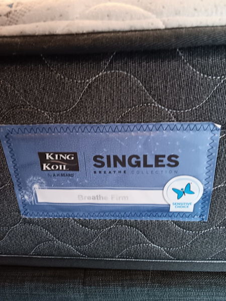 King single beds x 262863405697665112
