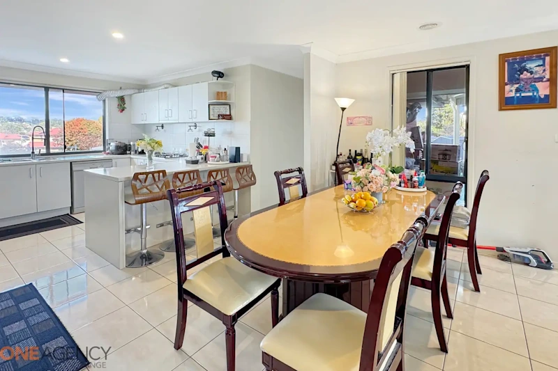 Versatile 4-Bedroom Home with Established Salon in Quiet Location62930689543553114