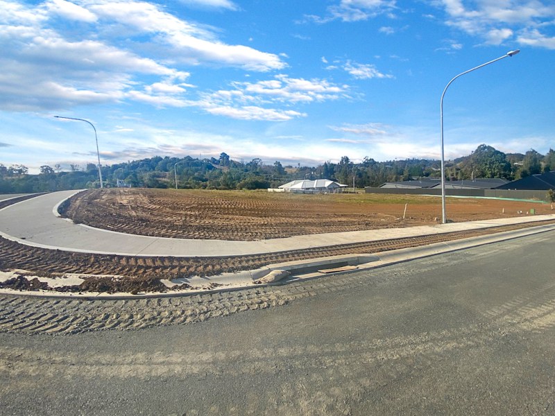 Prime position elevated parcels! - 450m263006690399745111