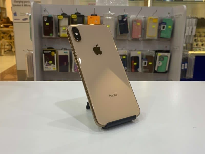 iPhone Xs Max 512GB Gold AS NEW CONDITION Warranty