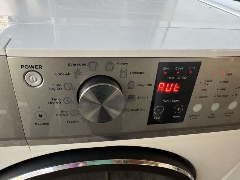 Fisher & Paykel 8kg condenser dryer 63022180265347112