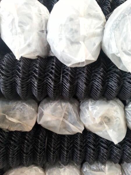 Black PVC Chain Link Fence On Sale! 2.1m*15m*50mm*50mm*3.3mm63439220115971113