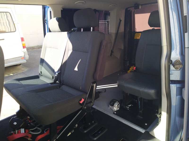 2018 VOLKSWAGEN CARAVELLE WHEELCHAIR ACCESSIBLE VAN,CAR,62935686507907112