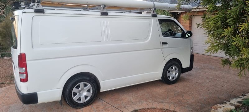 2017 TOYOTA HIACE LWB 5 SP MANUAL 4D VAN62935683700226112