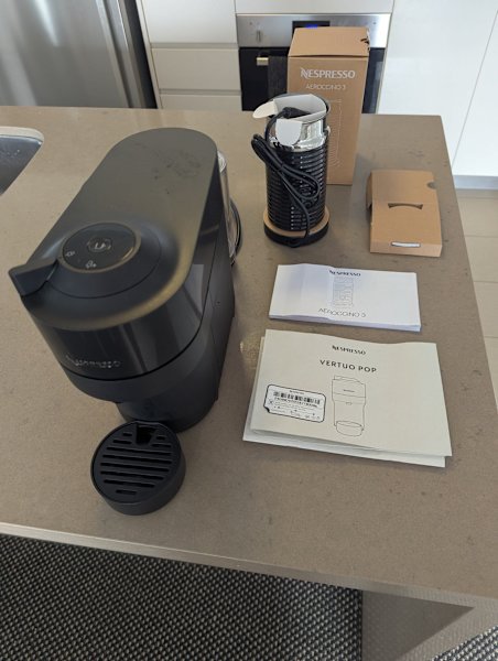 Nespresso coffee machine - Vertuo Pop with Aeroccino Milk Frother630181741617941122