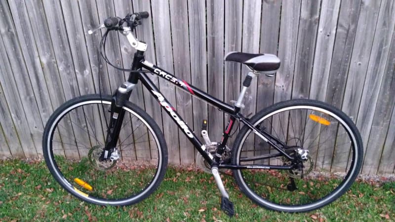 men's 24 inch frame hybrid bike