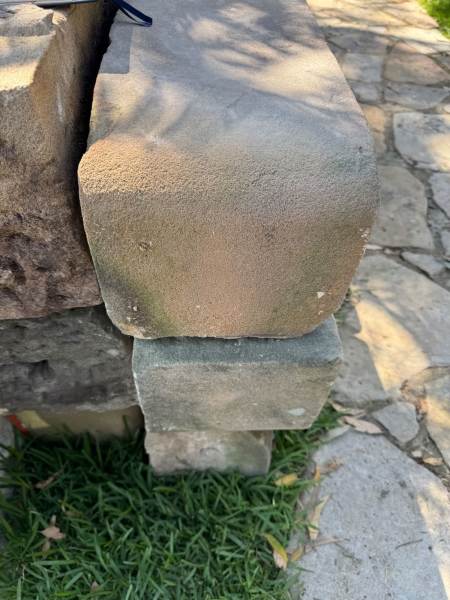 sandstone blocks63008837353729111