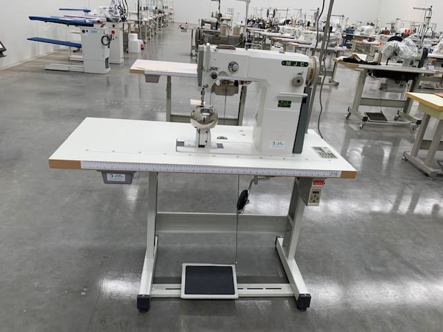 Industrial Sewing Machines - Post-Bed Wig Machine63016059208322112