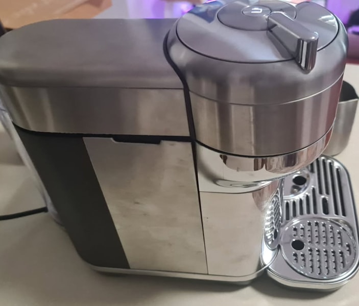 Nespresso Vertuo Creatista - Coffee Pod Capsule - Excellent condition63022182026371112