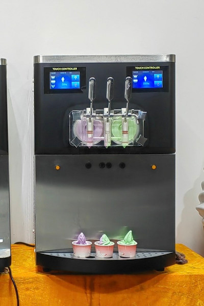 COMMERCIAL ACAI /SOFT SERVE MACHINE – FINANCE AVAILABLE630221805006111111