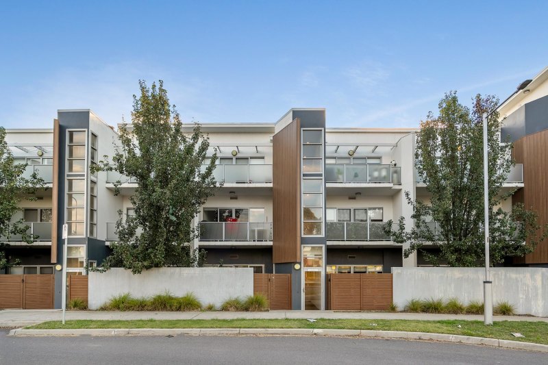Investment Opportunity or Ideal Starter Home!629306887347231114