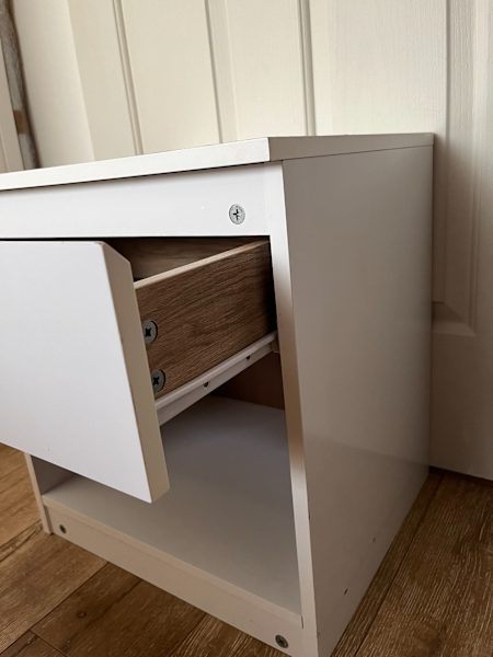 White Bedside Table62863384205313112