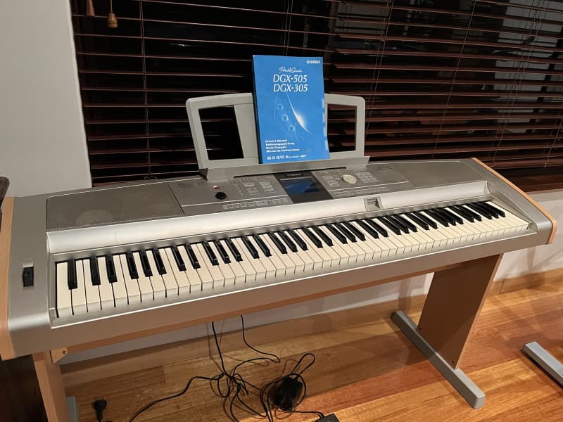 second hand electric piano