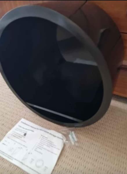 Round shelf (wall mounted with hidden fixtures)62863410041731114