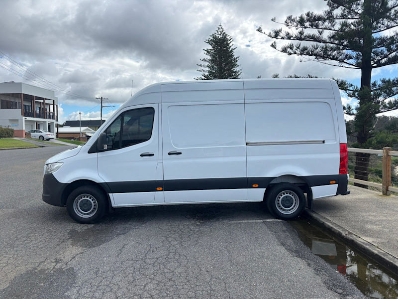 Mercede Benz sprinter 41462937623191041112