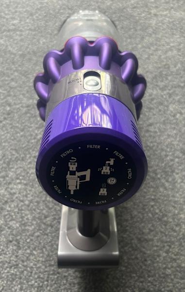 LATEST DYSON V10 CYCLONE VACUUM IN AS NEW CONDITION 63016487542914111
