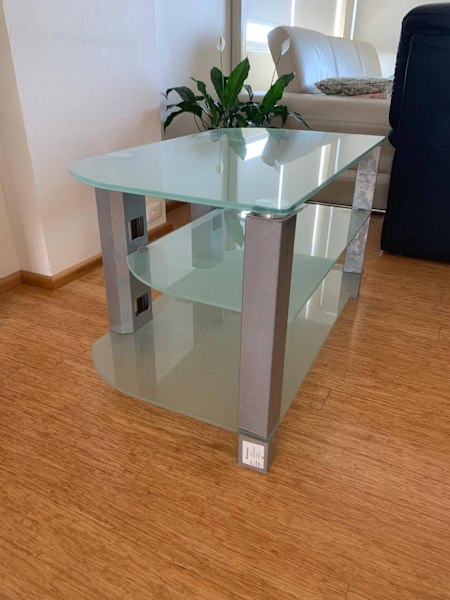 Beautiful glass TV stand62864724419073112