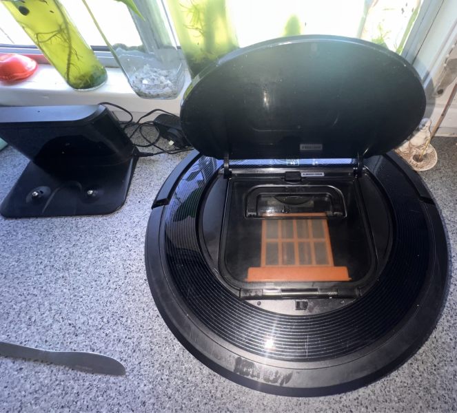 My Genie Z1000 robot vacuum and mop63018173723777111