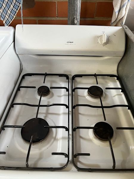 Chef Select 4 burner natural gas stove, oven and grill63442328000641112