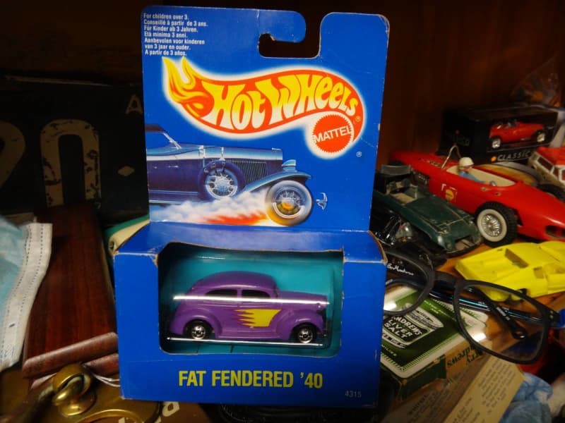 hot wheels fat fendered