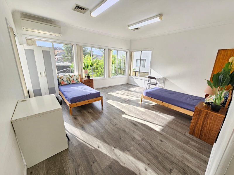 Twin shared room for rent. 5mins walk to station 62882774040833110