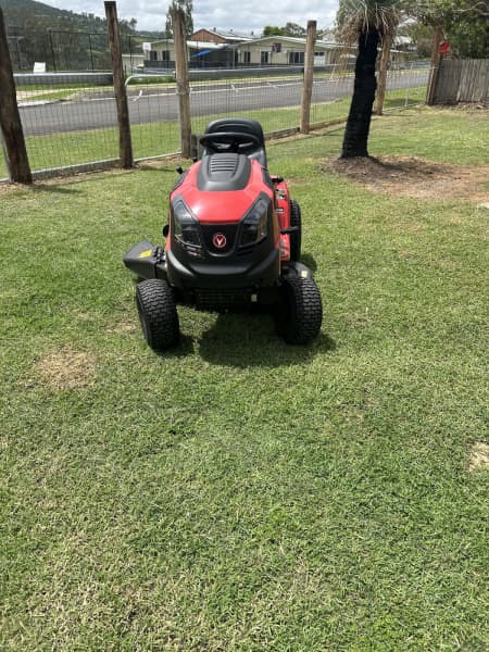 Razorback mower best sale for sale gumtree