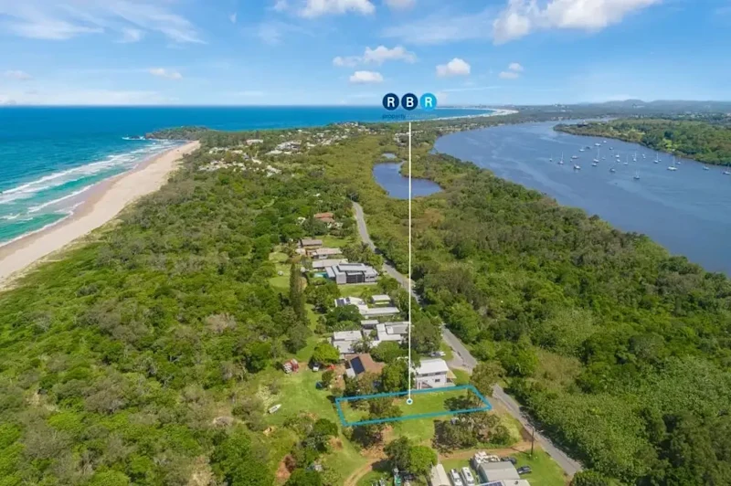 A Blank Canvas - Your Dream Beachfront Home Awaits63006770476931112