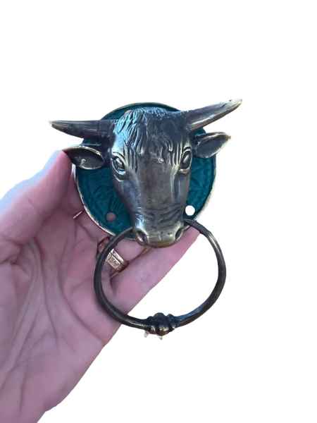 Brass bulls head door knocker / hanger63439191630467110