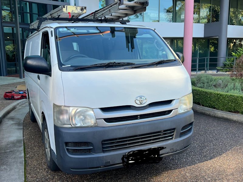 2009 Toyota Hiace LWB 5 SP MANUAL 4D VAN62936663163905110