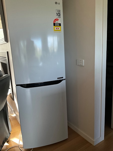 Fridge Freezer LG 310 Ltr $450630147065790741121