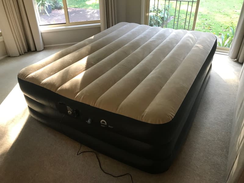 spinifex blow up mattress