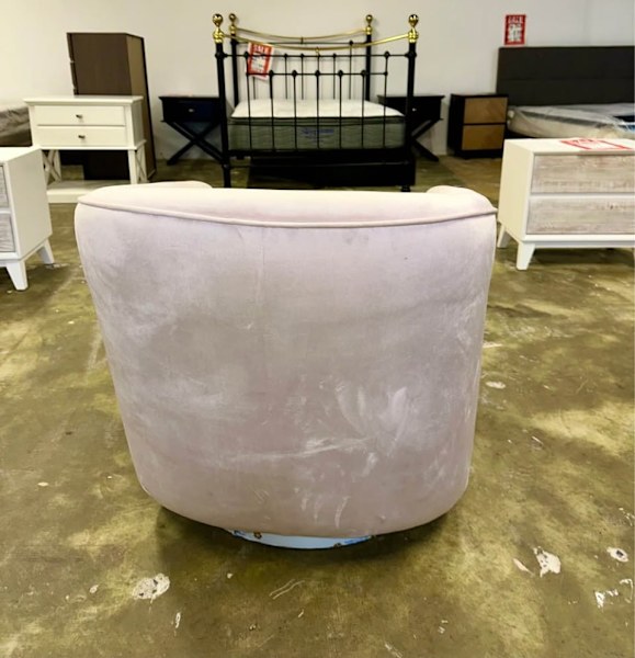 Pink Swival Chair62863406312451114