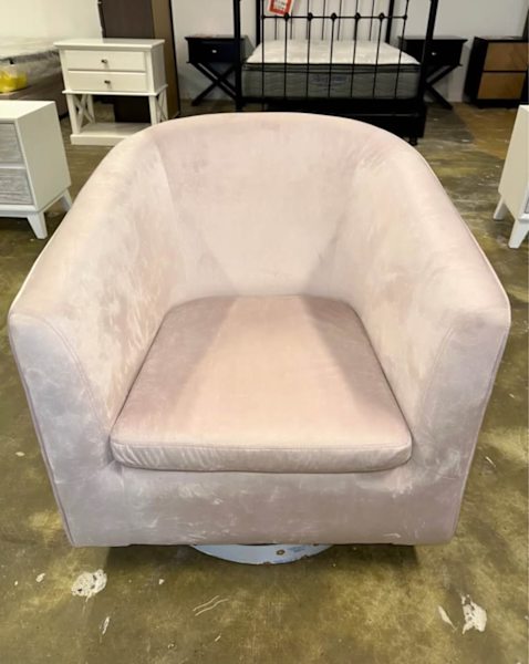 Pink Swival Chair62863406312451111