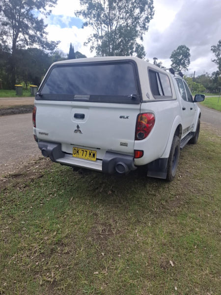 2011 Mitsubishi triton62940490566659113