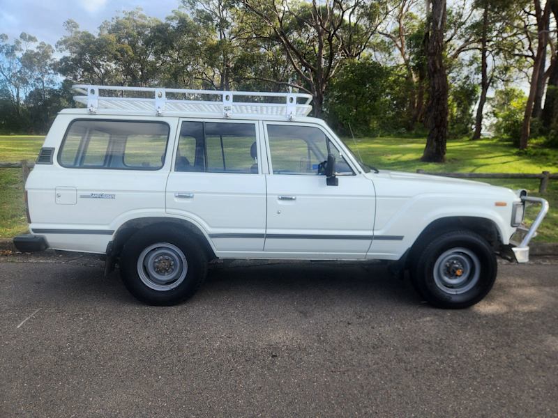 1988 TOYOTA LANDCRUISER (4x4) 5 SP MANUAL 4x4 4D WAGON, 6 seats All Ot629327156697631121