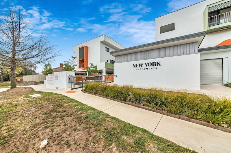 Investment: Large North Facing One Beddie63437626311683118