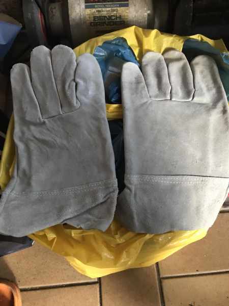 Leather gloves63004493563651111