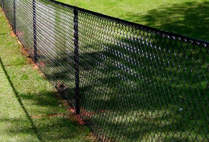 Black PVC Chain Link Fence On Sale! 2.1m*15m*50mm*50mm*3.3mm63439220115971114
