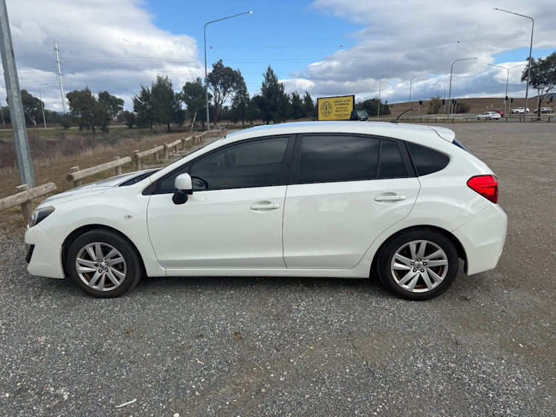 2015 SUBARU IMPREZA 2.0i (AWD) 6 SP MANUAL 5D HATCHBACK Low KMs62934697577217111
