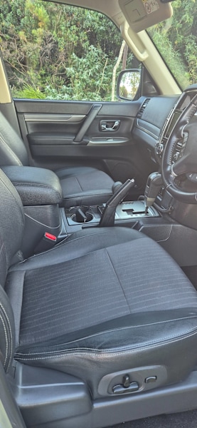 2021 Mitsubishi Pajero GLS62935685574017114