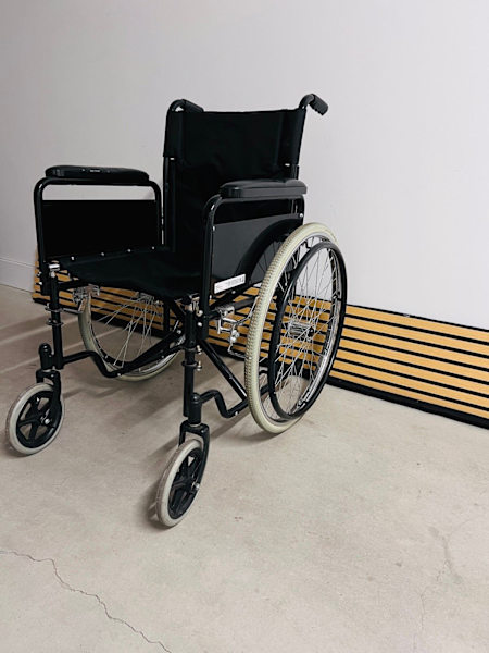WheelChair 62863838283137111