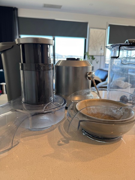 Breville Juice Fountain (cold press juice)63022178729345112