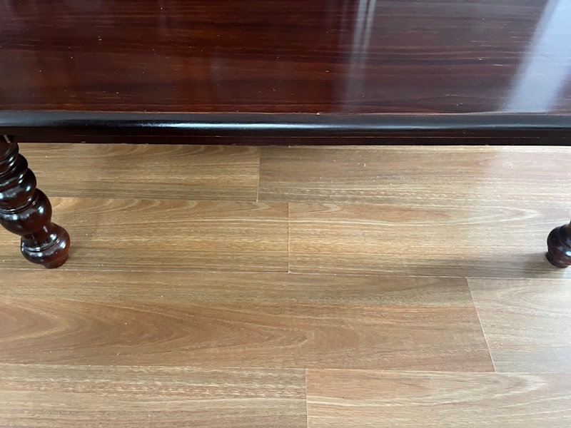 Beautiful coffee table 62929669248514111