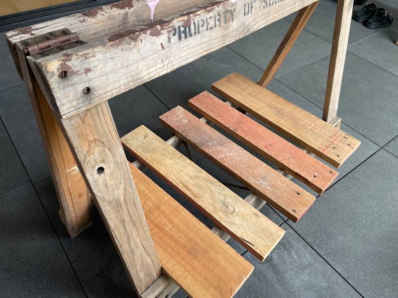 Unique storage/ stand $3062863368925315112