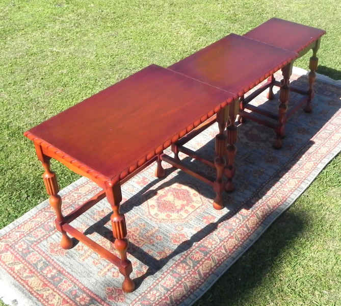 Mid Century Vintage  Nest Of Tables with Pie Crest Top On Reeded Legs62863411420545111