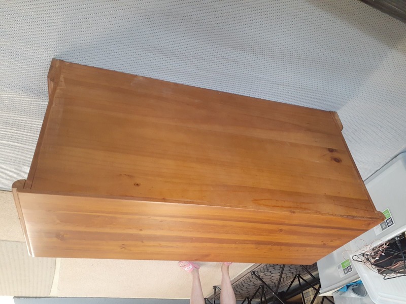 Small timber TV cabinet62863381231361112
